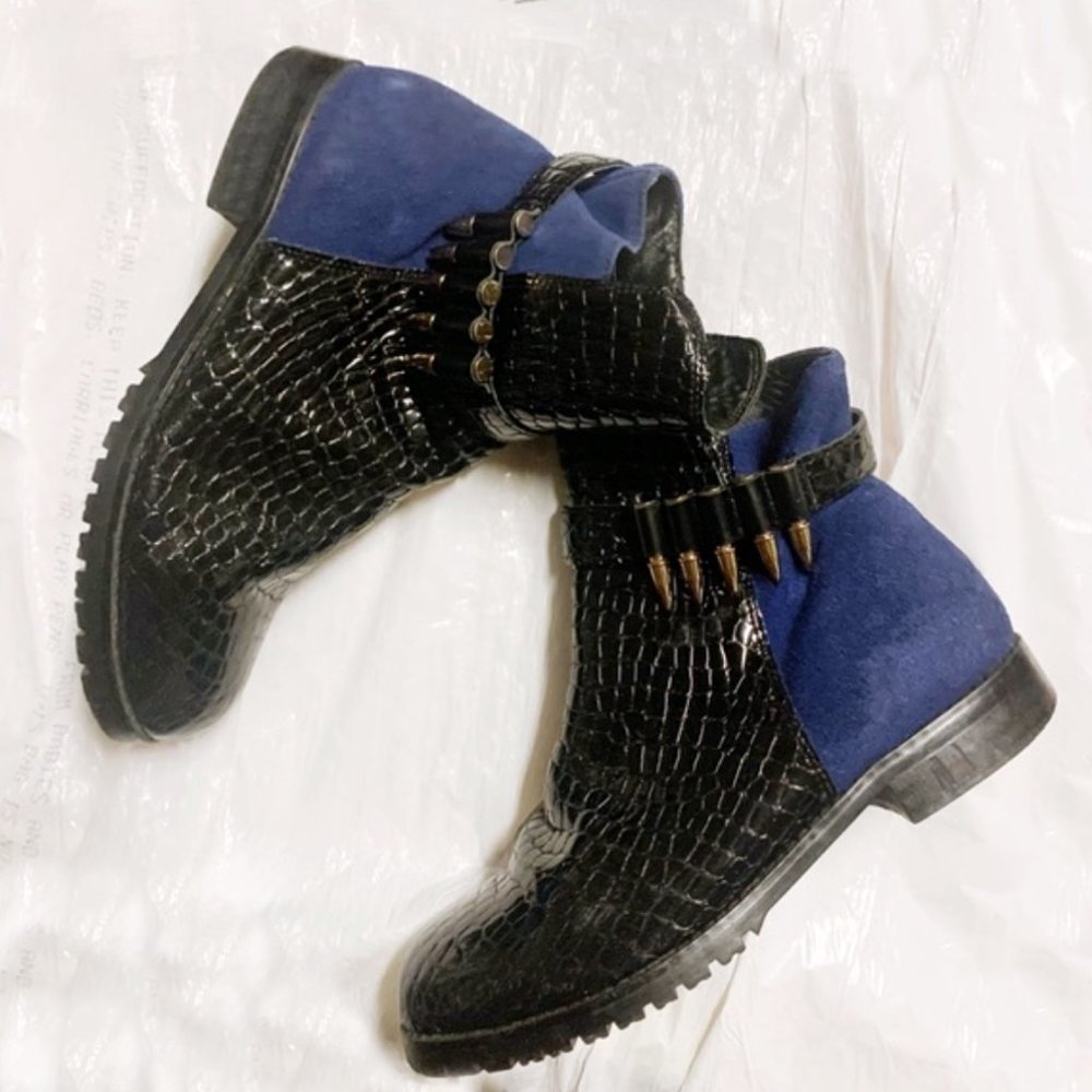 Bullet suede leather boots women Hermès runway style